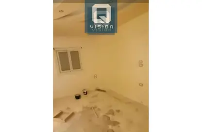 Apartment - 3 Bedrooms - 1 Bathroom for sale in Souk Zahraa Al Maadi St. - Zahraa El Maadi - Hay El Maadi - Cairo