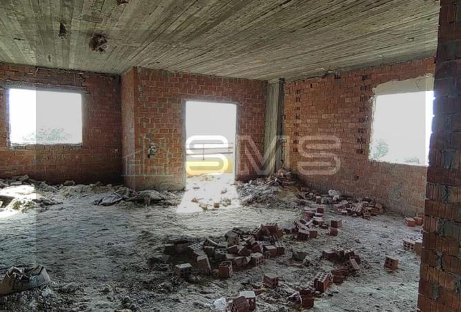 8240060 - Property Image 2