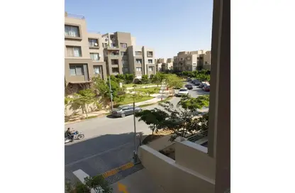 Apartment - 2 Bedrooms - 2 Bathrooms for sale in Palm Hills Village Gate - South Investors Area - New Cairo City - Cairo