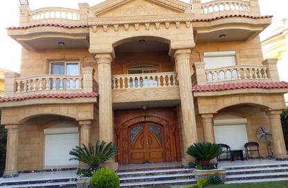 Villa - 7+ Bedrooms - 7 Bathrooms for sale in Green Hills - 26th of July Corridor - 6 October City - Giza