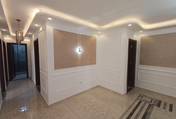 8131689 - Property Main Image