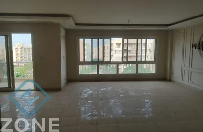Apartment - 4 Bedrooms - 3 Bathrooms for sale in Madinaty - Cairo