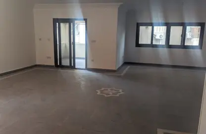 Apartment - 4 Bedrooms - 3 Bathrooms for rent in Mohandessin - Giza