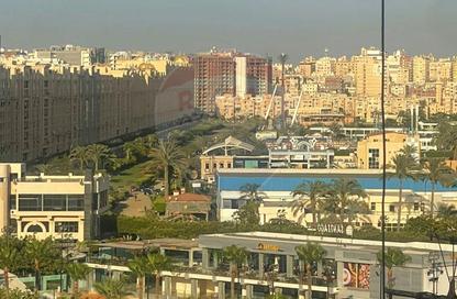 Apartment - 3 Bedrooms - 3 Bathrooms for sale in Smouha - Hay Sharq - Alexandria