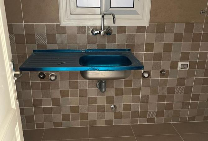 8121326 - Property Image 3