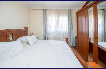 Apartment - 3 Bedrooms - 3 Bathrooms for sale in Mohamed Hussein St. - Sidi Beshr - Hay Awal El Montazah - Alexandria