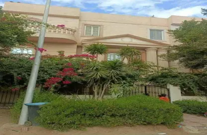 Apartment - 3 Bedrooms - 2 Bathrooms for sale in Area A - Ganoob El Acadimia - New Cairo City - Cairo