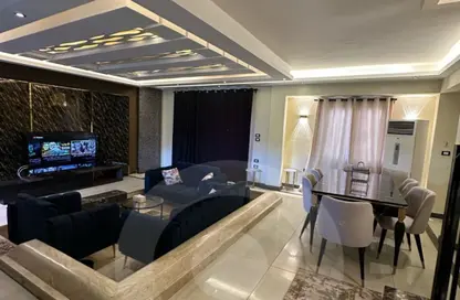 Townhouse - 3 Bedrooms - 3 Bathrooms for rent in Karma Residence - 16th District - Sheikh Zayed City - Giza