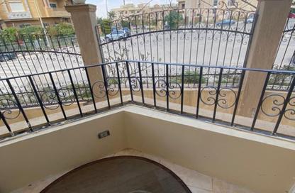 Apartment - 3 Bedrooms - 2 Bathrooms for sale in Salah Salem St. - El Banafseg 9 - El Banafseg - New Cairo City - Cairo