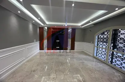 شقة - 3 غرف نوم - 2 حمامات للبيع في شارع الدكتور محمد النبوي المهندس - الحديقة الدولية - الحي السابع - مدينة نصر - القاهرة