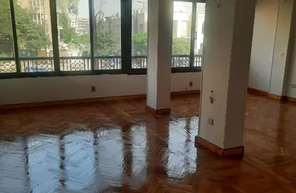 مساحات مكتبية - استوديو - 2 حمامات للايجار في شارع عمر بن الخطاب - الماظة - مصر الجديدة - القاهرة