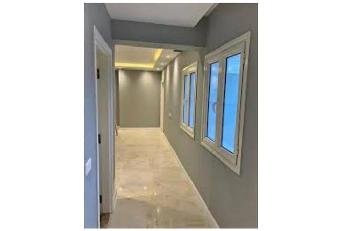 8124877 - Property Image 3