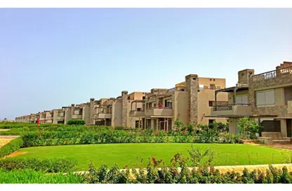 Villa - 5 Bedrooms - 6 Bathrooms for sale in Ein Bay 2 - Al Ain Al Sokhna - Suez