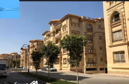 Apartment - 3 Bedrooms - 3 Bathrooms for sale in Hayati Residence - North Investors Area - New Cairo City - Cairo