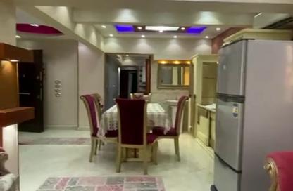 Apartment - 3 Bedrooms - 2 Bathrooms for sale in Lebanon Square - Mohandessin - Giza