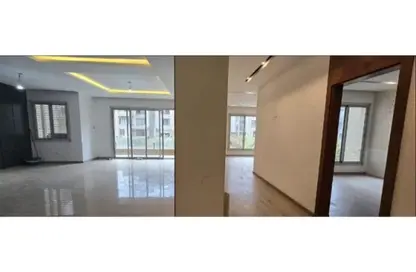 Apartment - 3 Bedrooms - 2 Bathrooms for sale in Village Gardens Katameya - 5th Settlement Compounds - The 5th Settlement - New Cairo City - Cairo Apartment - 3 Bedrooms - 2 Bathrooms for sale in Village Gardens Katameya - 5th Settlement Compounds - The 5th Settlement - New Cairo City - Cairo