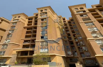 Apartment - 2 Bedrooms - 2 Bathrooms for sale in Maadi Gardens - Maadi - Hay El Maadi - Cairo