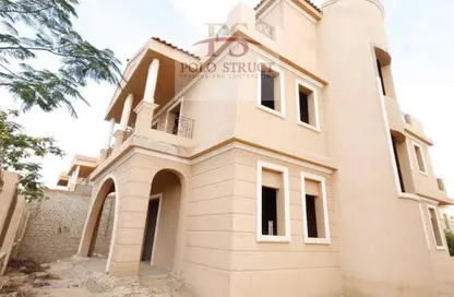 Villa - 4 Bedrooms - 4 Bathrooms for sale in Maxim Residence - 5th District - Shorouk City - Cairo