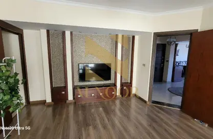 Apartment - 3 Bedrooms - 3 Bathrooms for rent in Touristic Zone 6 - Touristic Zone - Al Motamayez District - 6 October City - Giza