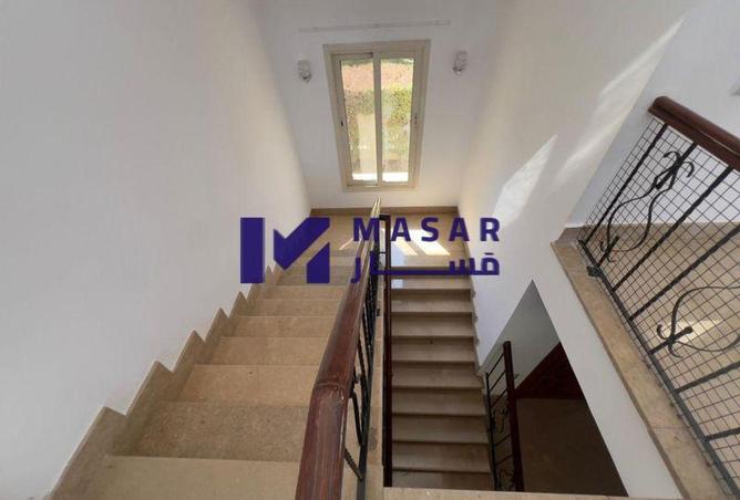 8039321 - Property Image 2