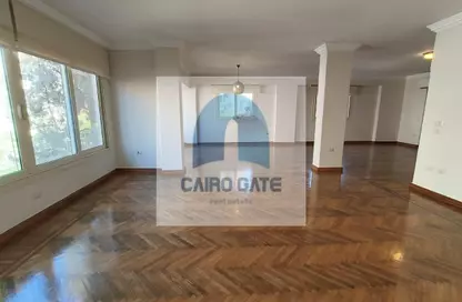 Roof - 3 Bedrooms - 3 Bathrooms for rent in Sarayat Al Maadi - Hay El Maadi - Cairo