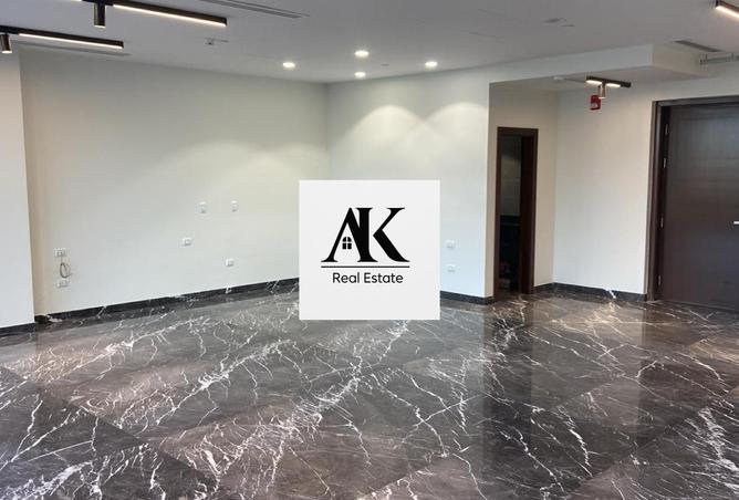 8260586 - Property Image 2