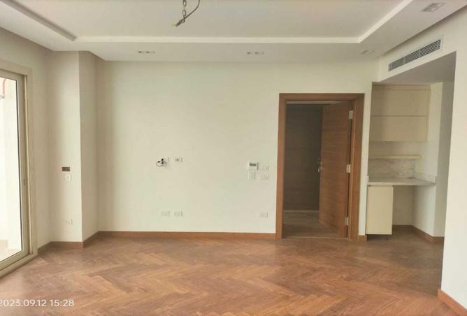 8301369 - Property Image 3