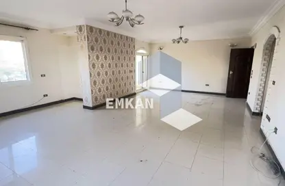 شقة - 4 غرف نوم - 3 حمامات للايجار في 6 ويست - بيفرلي هيلز - كمبوندات الشيخ زايد - الشيخ زايد - الجيزة