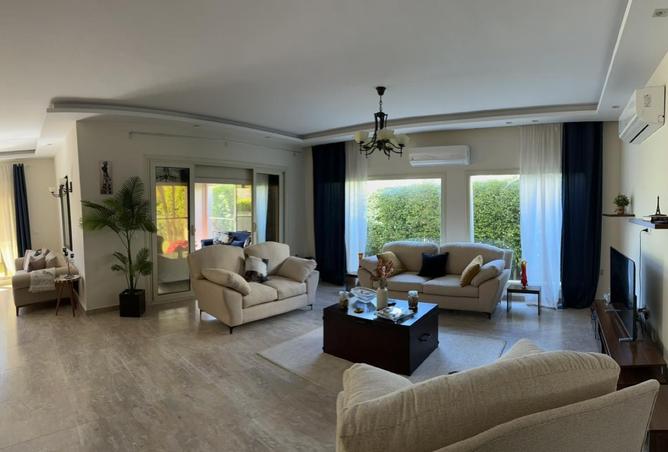 8322250 - Property Image 3