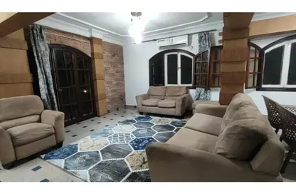 Apartment - 2 Bedrooms - 1 Bathroom for rent in Nabil Al Wakkad St. - Ard El Golf - Heliopolis - Masr El Gedida - Cairo