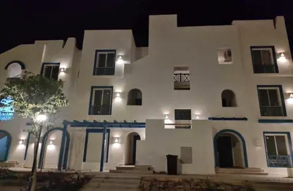 Chalet - 3 Bedrooms - 3 Bathrooms for sale in Mountain View - Ras Al Hekma - North Coast