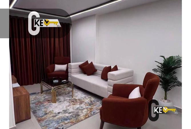 8081380 - Property Image 2