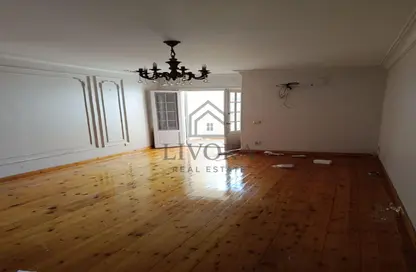 شقة - 3 غرف نوم - 2 حمامات للبيع في شارع محمد بهاء الدين الغوري - سموحة - حي شرق - الاسكندرية