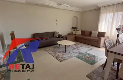 شقة - 3 غرف نوم - 2 حمامات للايجار في شارع الدكتور حسن الشريف - المنطقة الثامنة - مدينة نصر - القاهرة