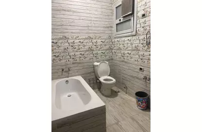 Office Space - Studio - 4 Bathrooms for rent in Heliopolis - Masr El Gedida - Cairo