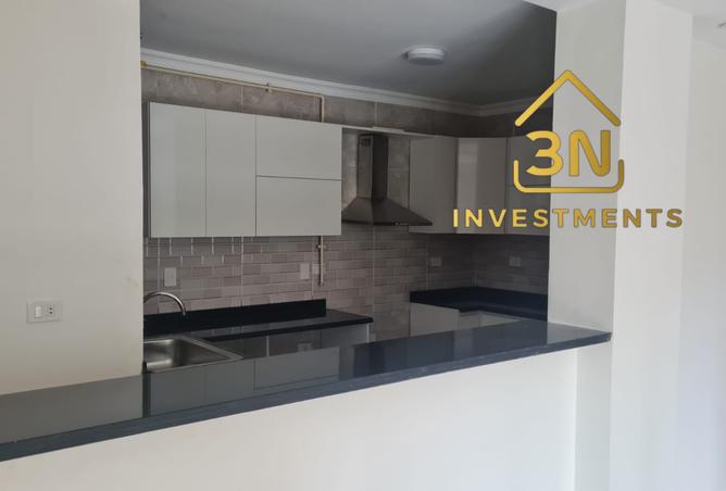 8232225 - Property Image 3