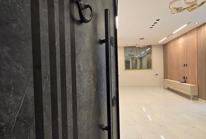 8095919 - Property Image 3