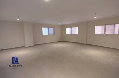 Apartment - 4 Bedrooms - 2 Bathrooms for rent in 7th District - Sheikh Zayed City - Giza