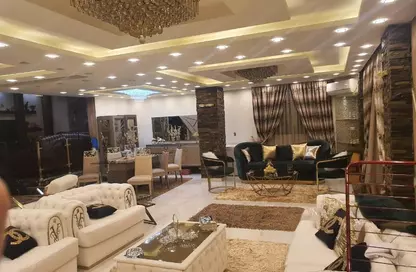 Apartment - 4 Bedrooms - 2 Bathrooms for sale in Mostafa Al Nahas St. - 6th Zone - Nasr City - Cairo