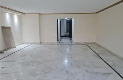 شقة - 3 غرف نوم - 2 حمامات للايجار في المهندسين - الجيزة