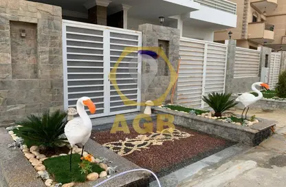 Apartment - 3 Bedrooms - 2 Bathrooms for sale in South Lotus - El Lotus - New Cairo City - Cairo