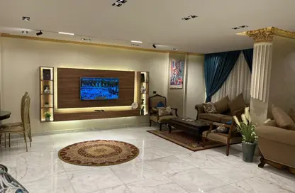 شقة - 3 غرف نوم - 2 حمامات للايجار في شارع احمد قاسم جوده - المنطقة الأولى - مدينة نصر - القاهرة