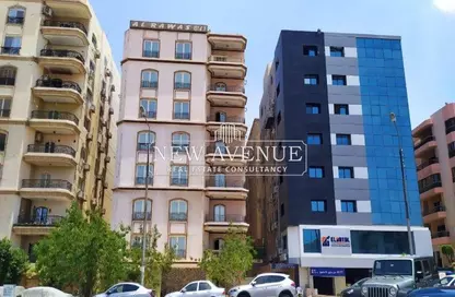 مساحات مكتبية - استوديو - 3 حمامات للبيع في شارع عبد الحميد بدوي - شيراتون المطار - النزهة - القاهرة