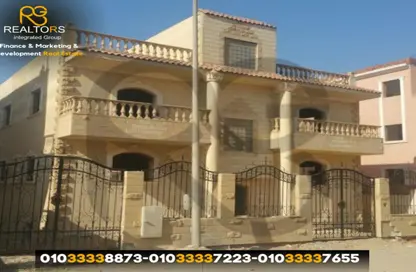 فيلا - 5 غرف نوم - 6 حمامات للبيع في الياسمين - الحي الرابع عشر - الشيخ زايد - الجيزة