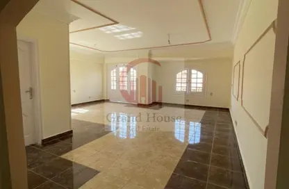 شقة - 3 غرف نوم - 3 حمامات للايجار في شارع 15 - الحي الخامس - التجمع الخامس - مدينة القاهرة الجديدة - القاهرة