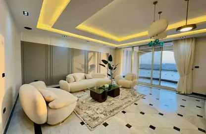 Apartment - 2 Bedrooms - 2 Bathrooms for sale in Cornish El Nile St. - Maadi - Hay El Maadi - Cairo