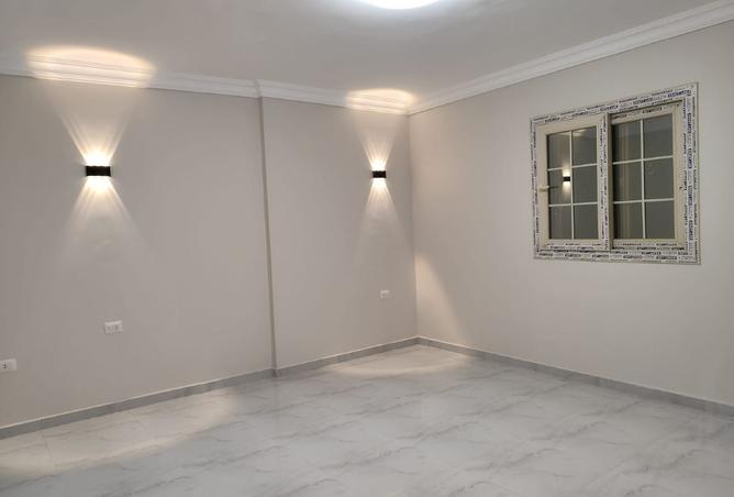 8184120 - Property Image 3