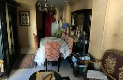 Apartment - 3 Bedrooms - 1 Bathroom for sale in Ali Al Iskandarani St. - Moharam Bek - Hay Wasat - Alexandria