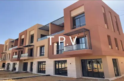 Townhouse - 3 Bedrooms - 5 Bathrooms for sale in District 5 - 5th Settlement Compounds - The 5th Settlement - New Cairo City - Cairo