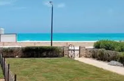 Chalet - 2 Bedrooms - 2 Bathrooms for sale in Mountain View - Ras Al Hekma - North Coast